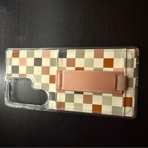 Elegant Checkered Phone Case with Stand - Multicolor